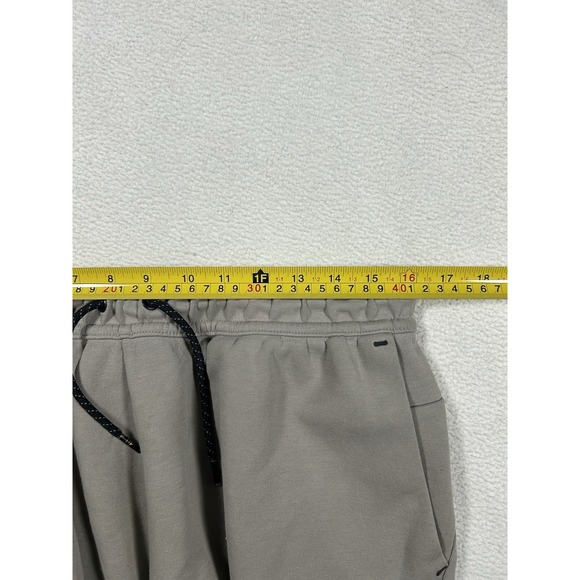 Nike Tech Fleece Shorts Grey Mens Large Drawstring Pockets Casual Athletic - Picture 5 of 5